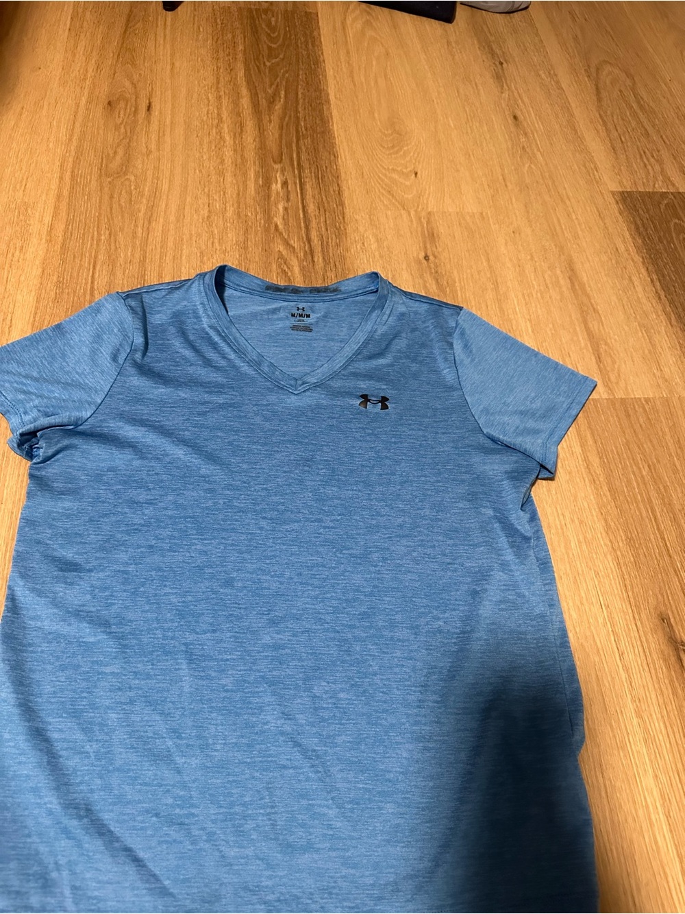 Under Armour Women's Heather Sky Blue V-Neck Performance Tee